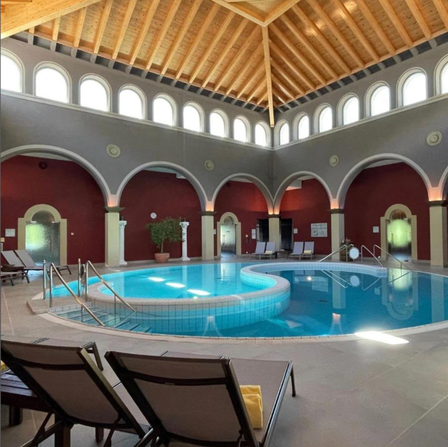 Thermal Hotels & Walliser Alpentherme Leukerbad Kültér fotó
